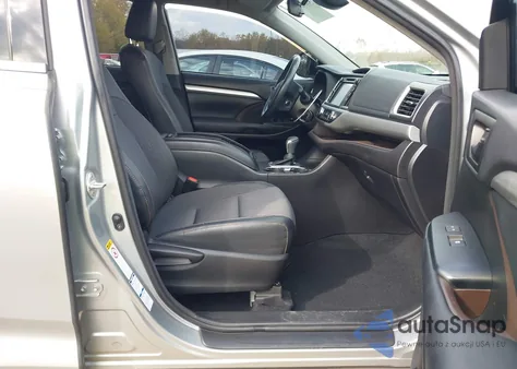 2017 Toyota Highlander Le Plus from USA, damaged, VIN 5TDBZRFH2HS441055